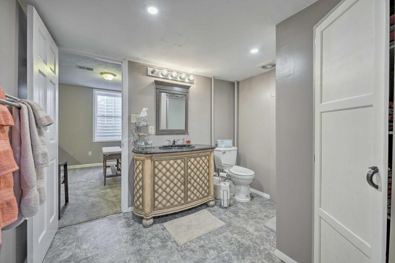 Lovely 3- Bedroom Apartment With Street Parking. Goshen Buitenkant foto