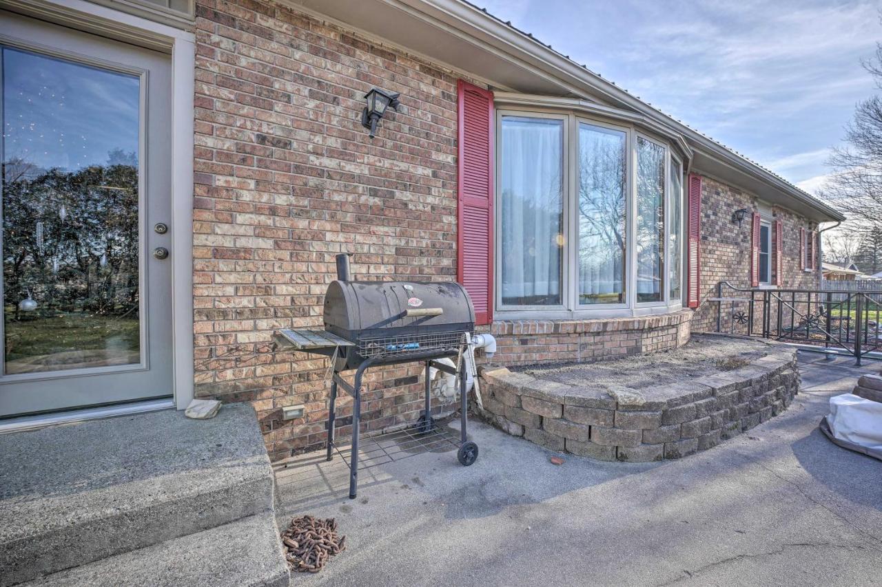 Lovely 3- Bedroom Apartment With Street Parking. Goshen Buitenkant foto